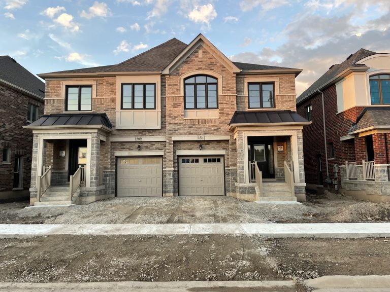 Brand New Freehold SemiDetached Home in Milton RVH