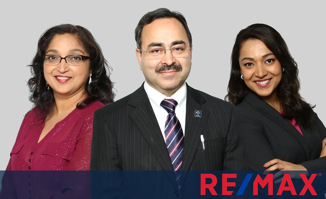 Remax team paliwal team members Gyanesh Paliwal, Anshu Paliwal and Akanksha Paliwal