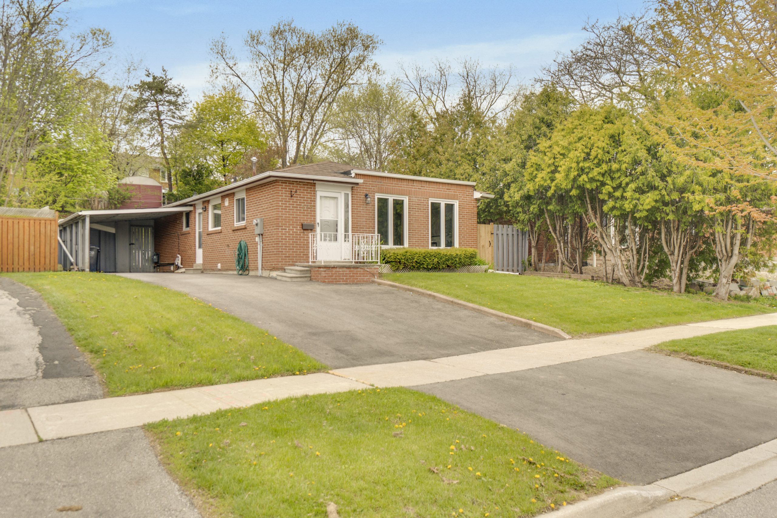 New Detached Bungalow Home For Sale In Mississauga